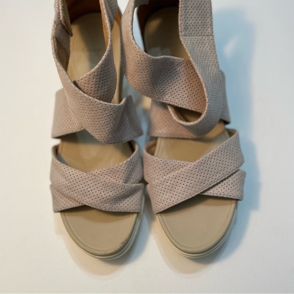 Dr. Scholls Women’s Taupe Crisscross Sandal Size 9M Comfortable SB-3